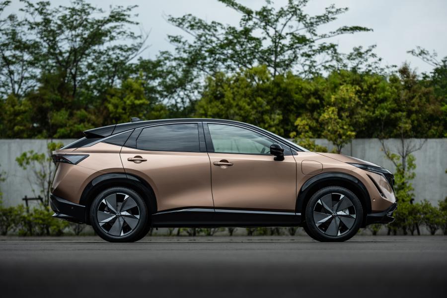  Nissan Ariya e-4orce 2020 года  (JP) (фото 22 из 53)